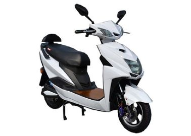 Chine Le scooter électrique de moto d'anti pneu de dérapage a broyé du noir la vitesse maximum de la consommation 45km/H de puissance faible fournisseur
